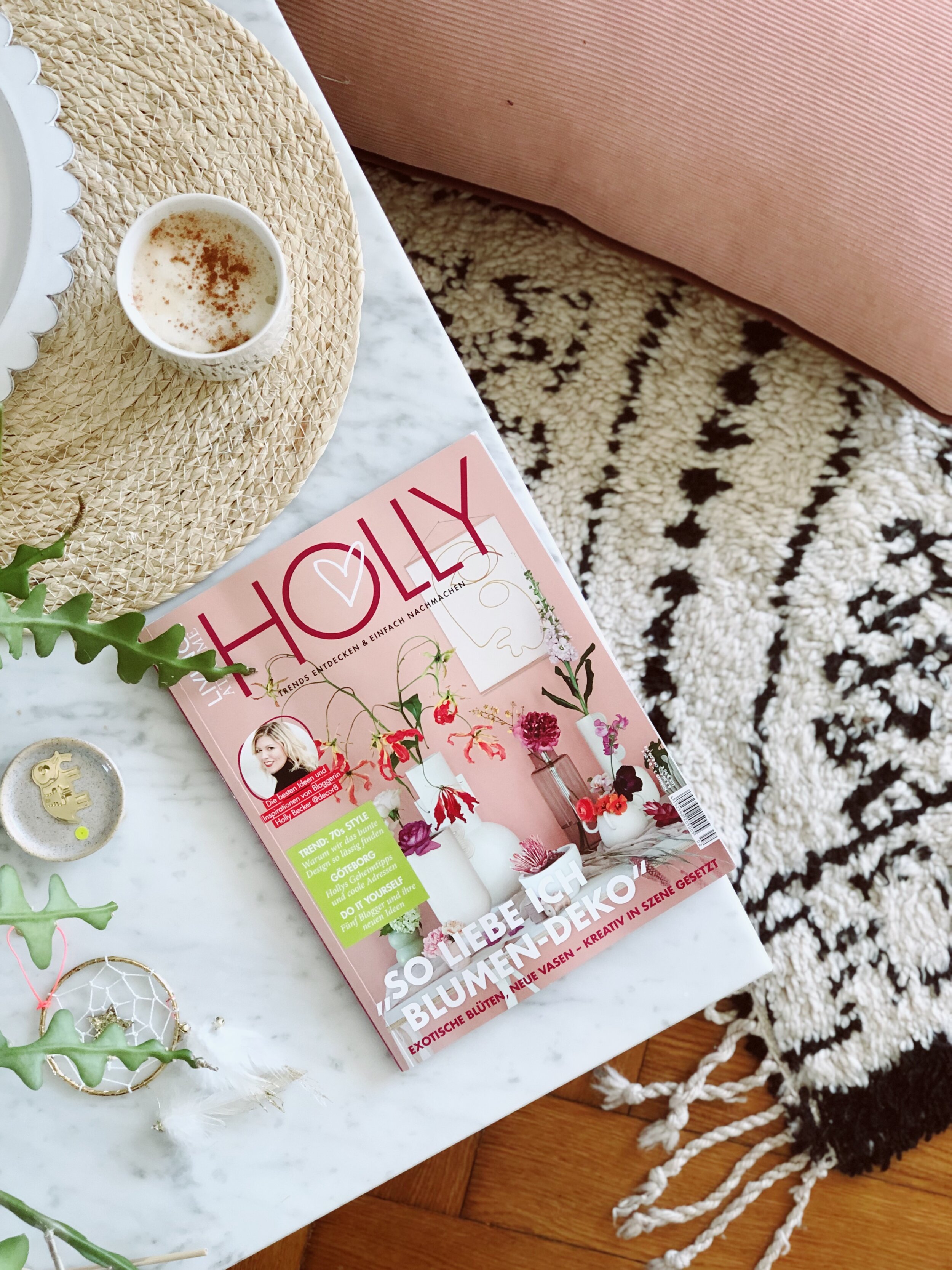 Spring Issue of HOLLY Magazine